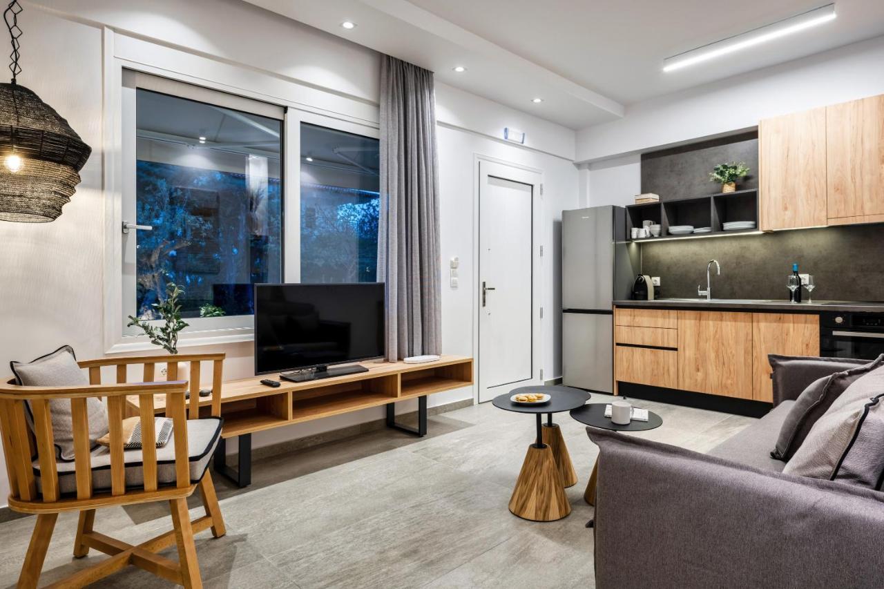 Coel Luxury Suites By Rentalspro Services - Potidea Halkidiki Nea Poteidaia Exterior photo